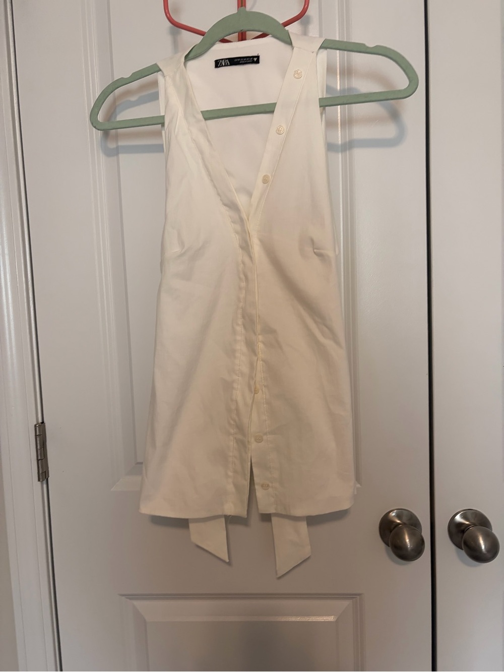 Zara Cream Button-Front Sleeveless Top